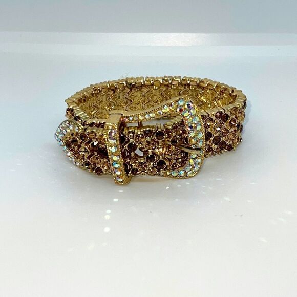 Beautiful Gold Rhinestone Western Belt Bracelet. - Picture 1 of 7